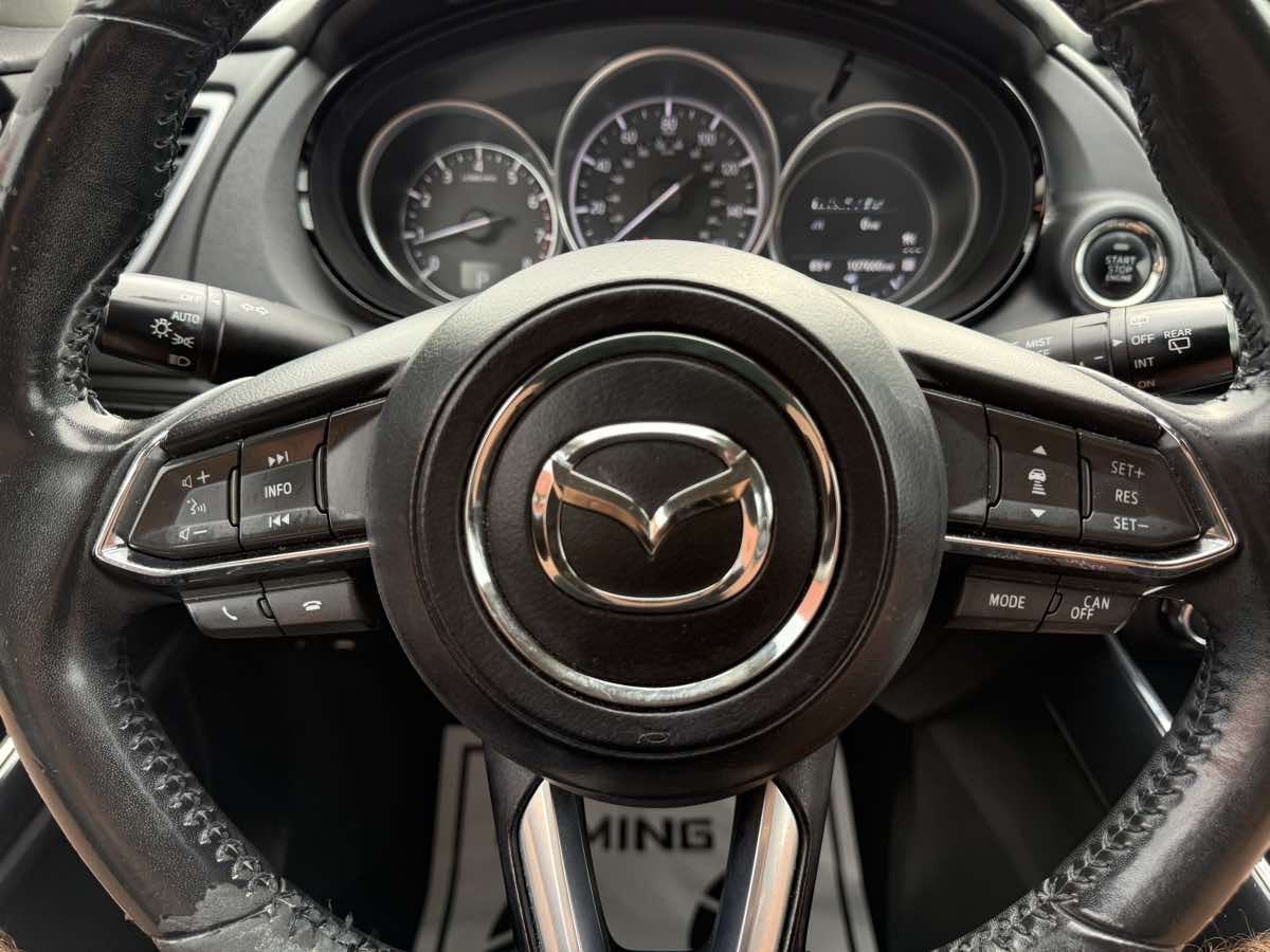 2018 Mazda CX-9 Touring photo 16