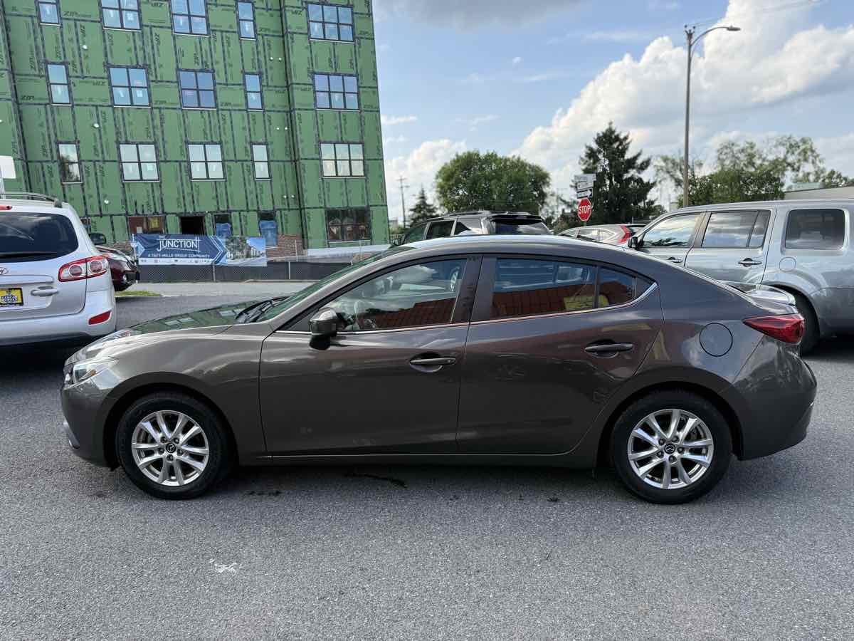 2014 Mazda Mazda3 Touring photo 4