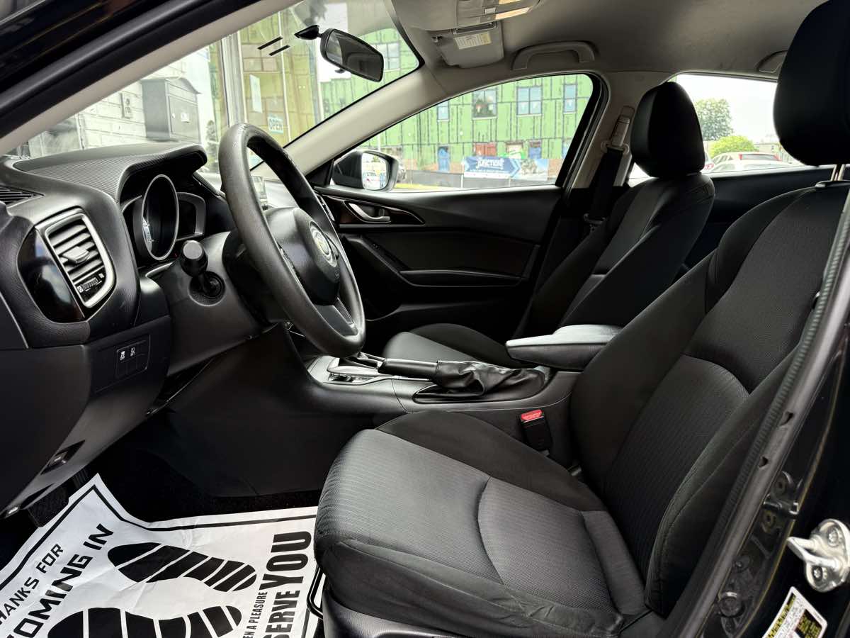 2014 Mazda Mazda3 i Sport photo 9