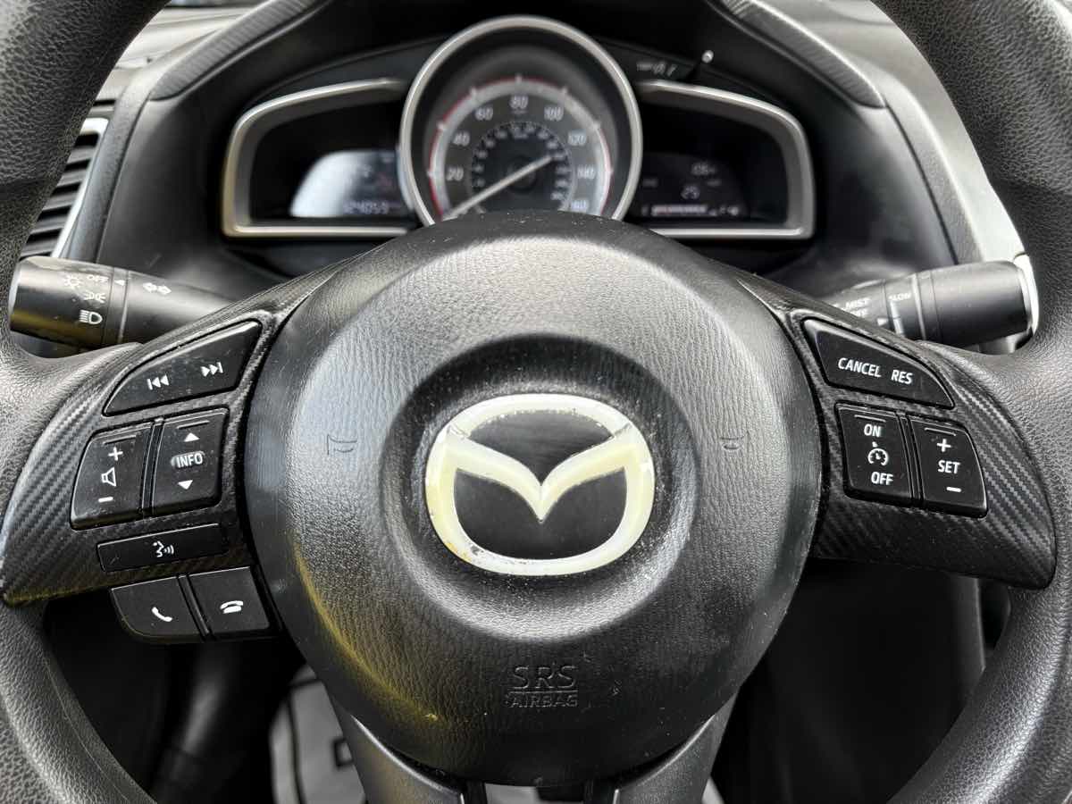2014 Mazda Mazda3 i Sport photo 16