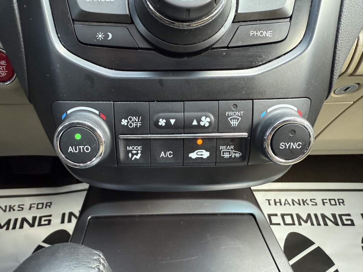 2013 Acura RDX Technology photo 21