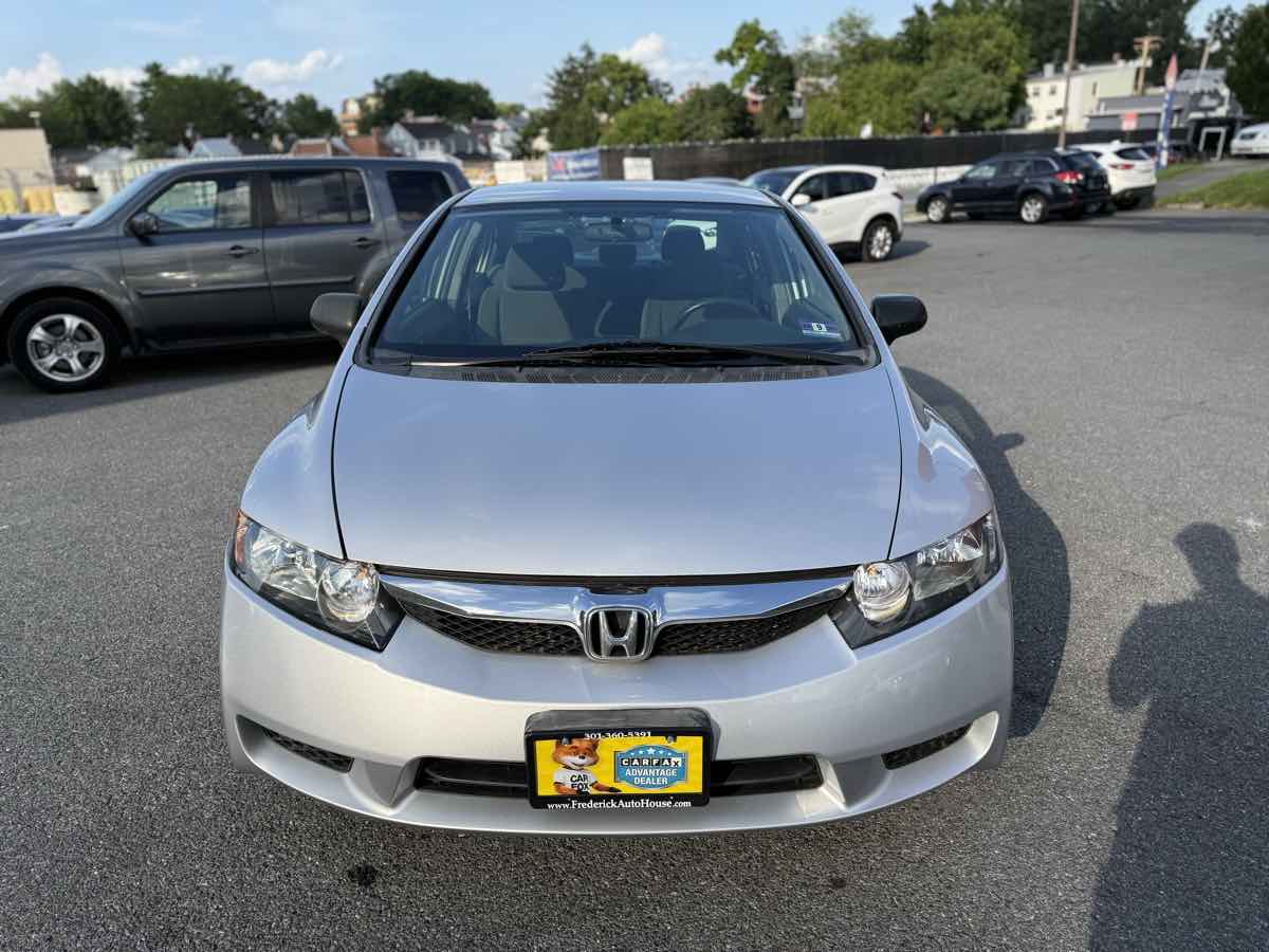 2011 Honda Civic DX-VP photo 2