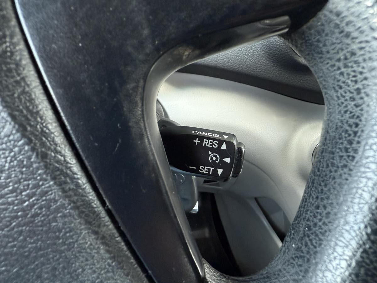 2009 Toyota Highlander Base photo 19