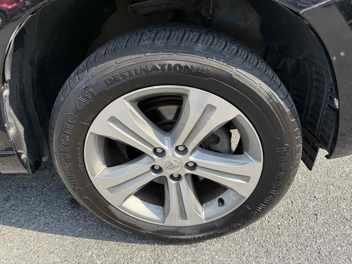 2009 Toyota Highlander Base photo 23