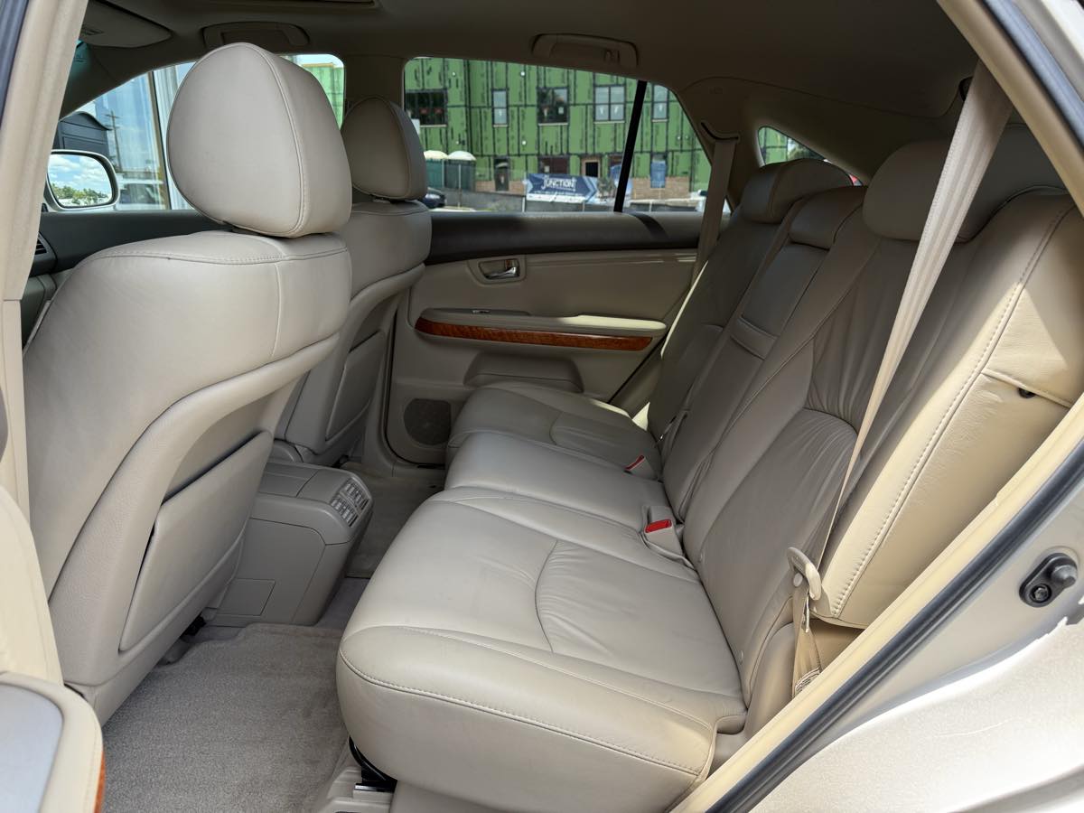 2005 Lexus RX 330 photo 11