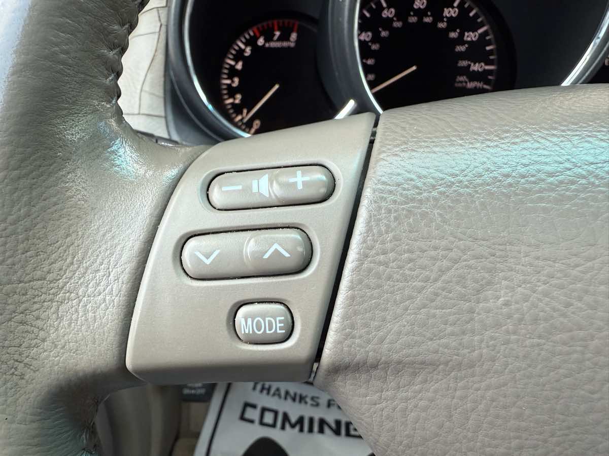 2005 Lexus RX 330 photo 16