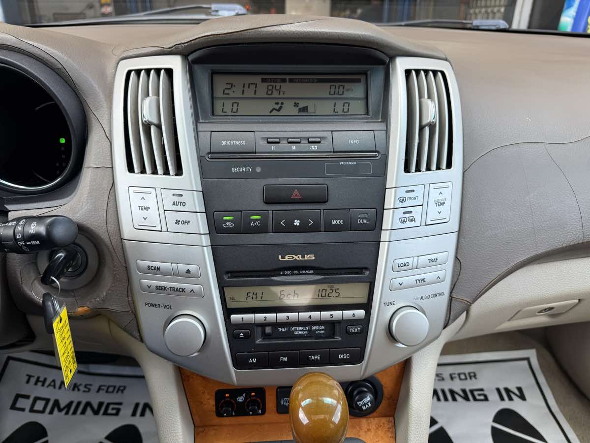 2005 Lexus RX 330 photo 17
