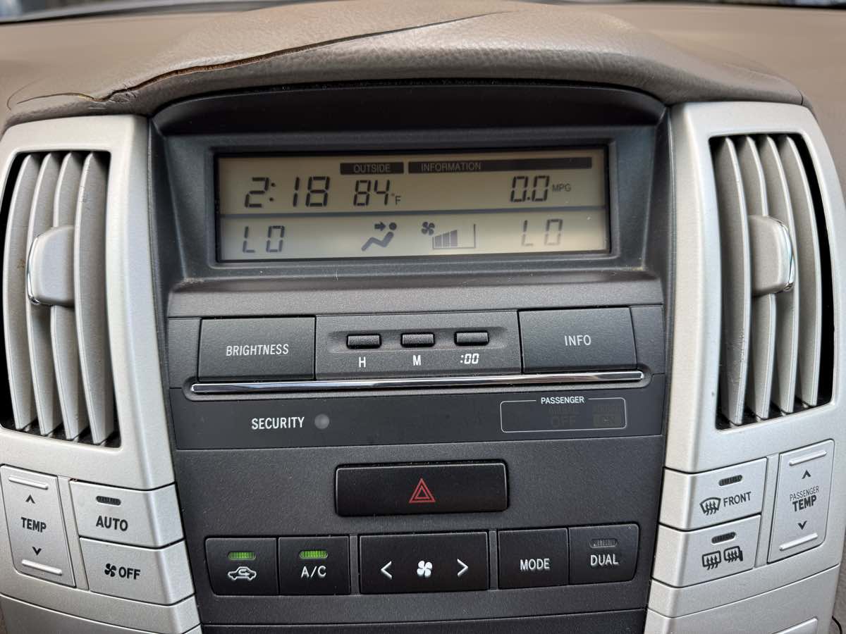 2005 Lexus RX 330 photo 18