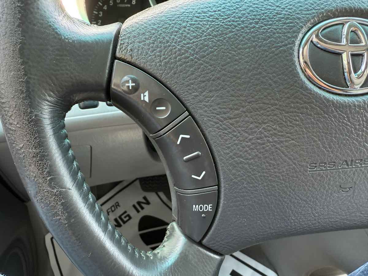 2006 Toyota Highlander Limited photo 16