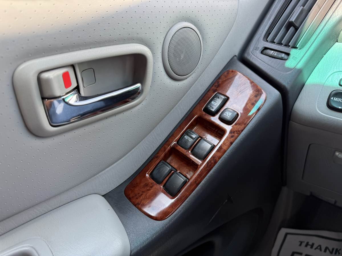 2006 Toyota Highlander Limited photo 24