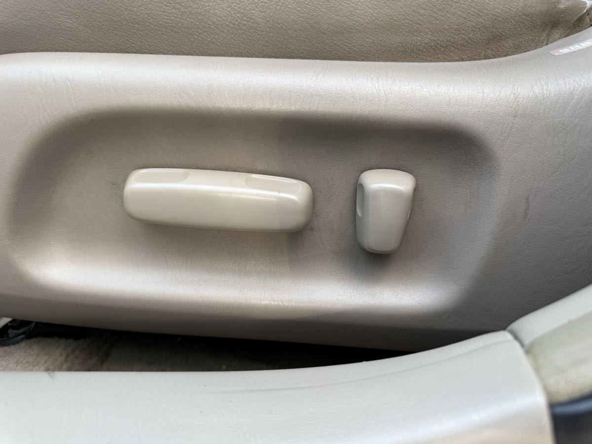 2002 Toyota Camry XLE photo 20