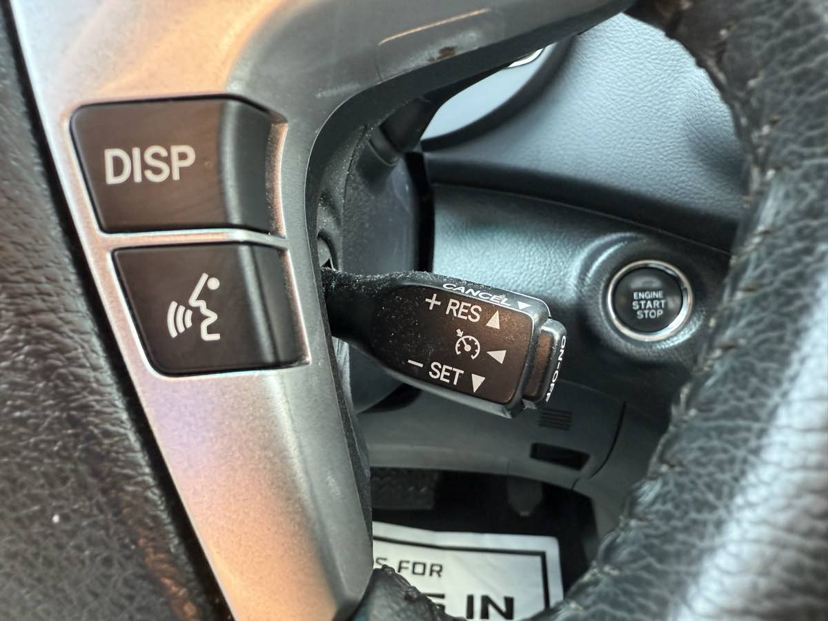 2012 Toyota Highlander Limited photo 23