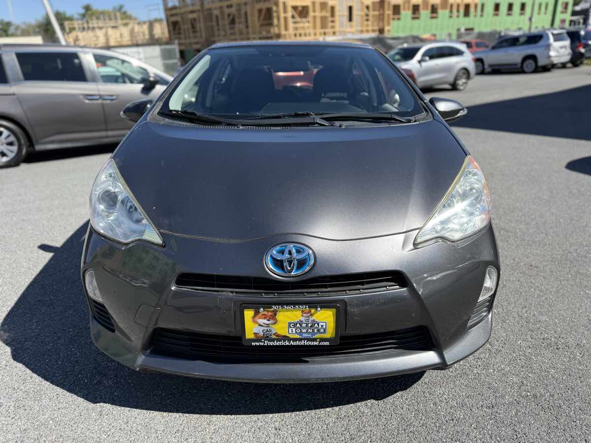 2013 Toyota Prius C Two photo 2