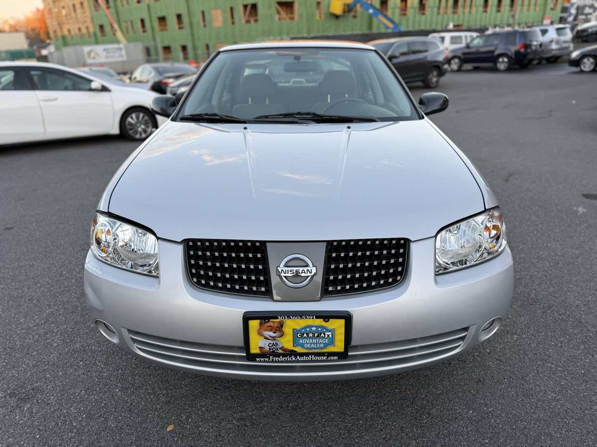 2005 Nissan Sentra 1.8 S photo 2