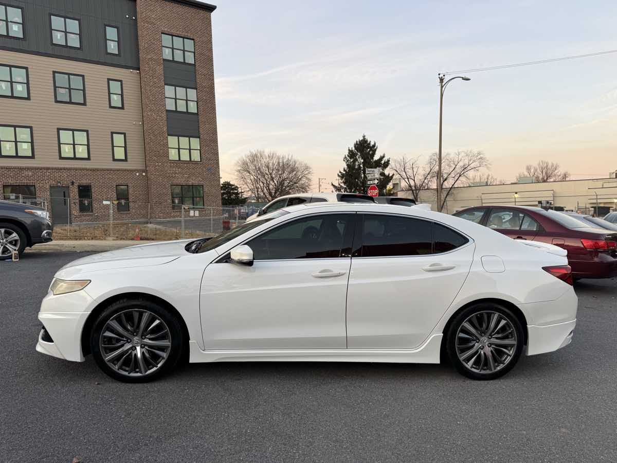 2016 Acura TLX Technology photo 4
