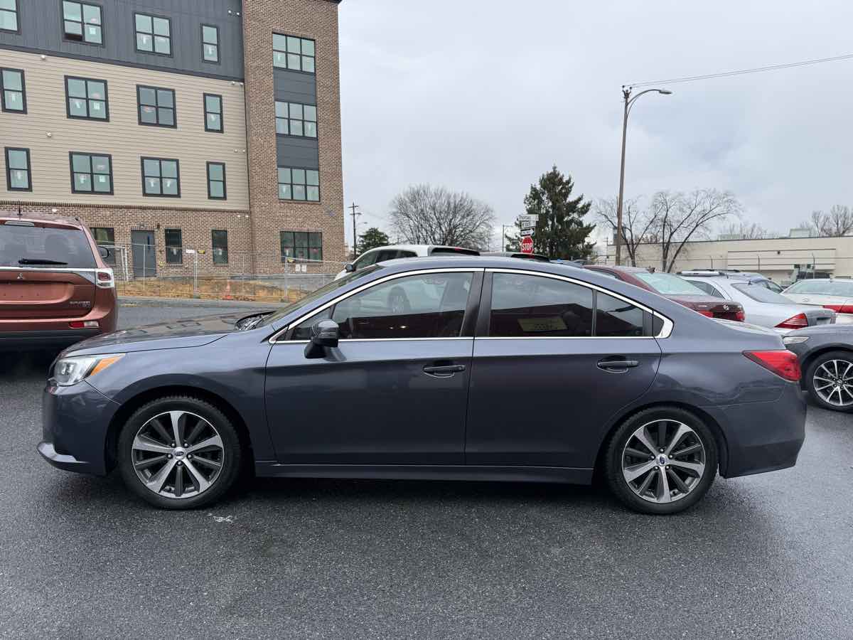 2017 Subaru Legacy Limited photo 4
