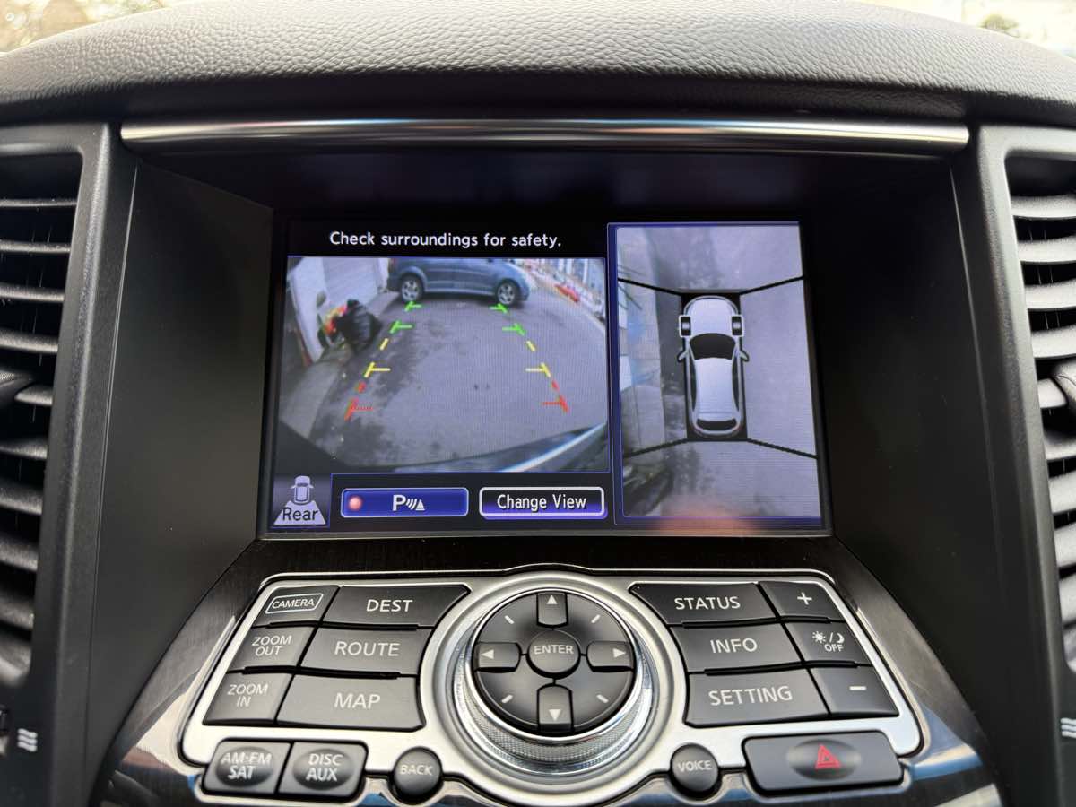2015 INFINITI QX70 Base - Photo 18