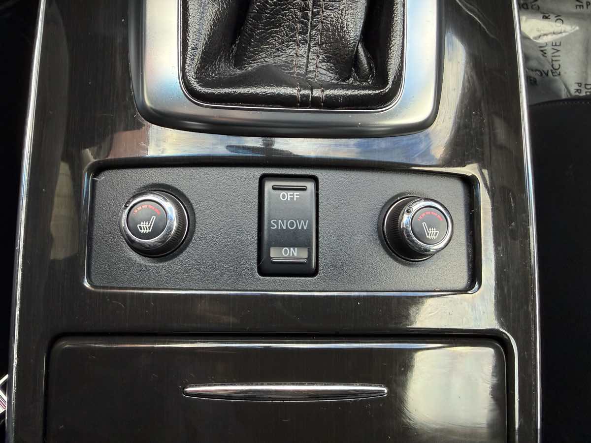 2015 INFINITI QX70 Base - Photo 20