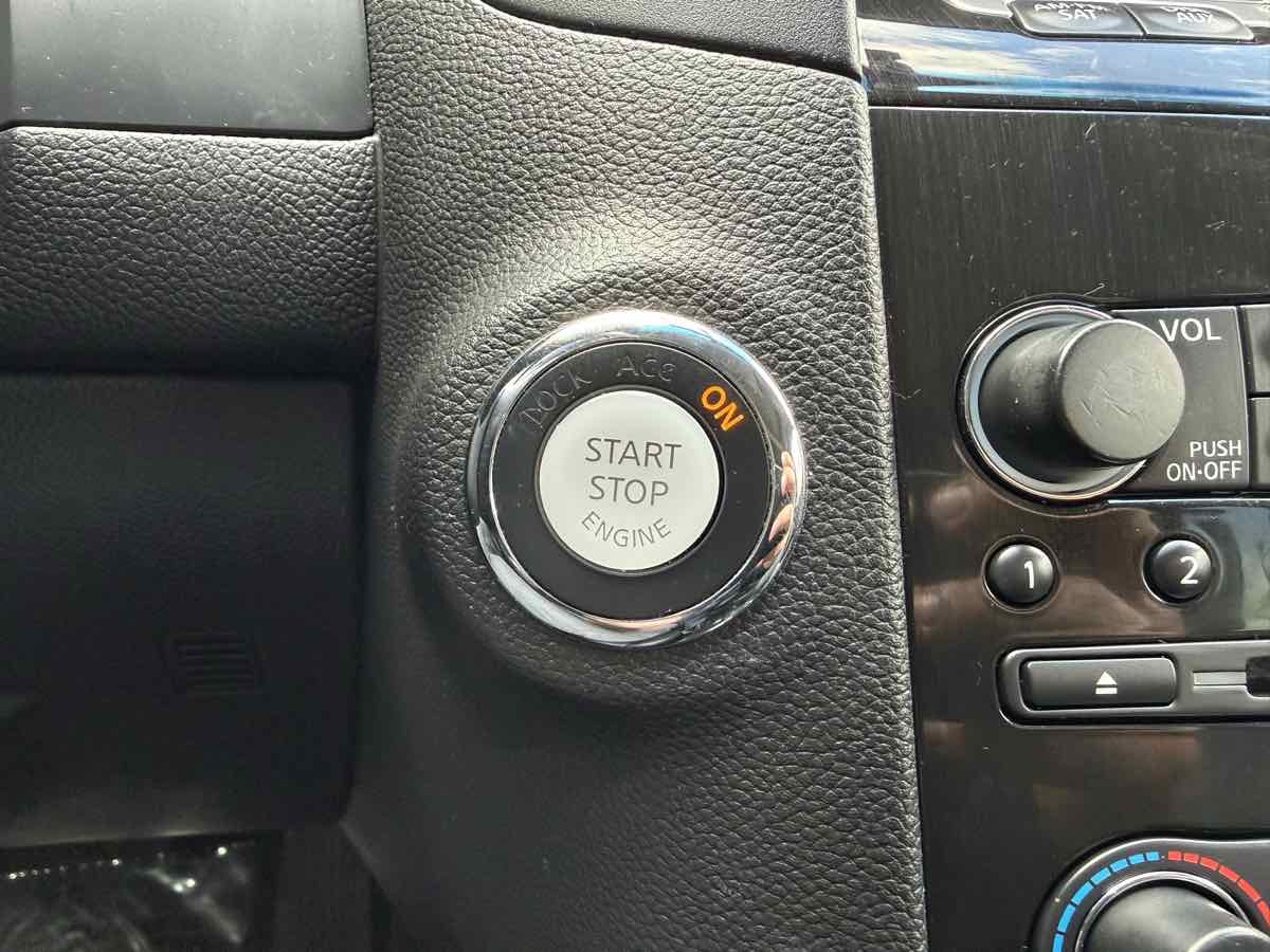 2015 INFINITI QX70 Base - Photo 21