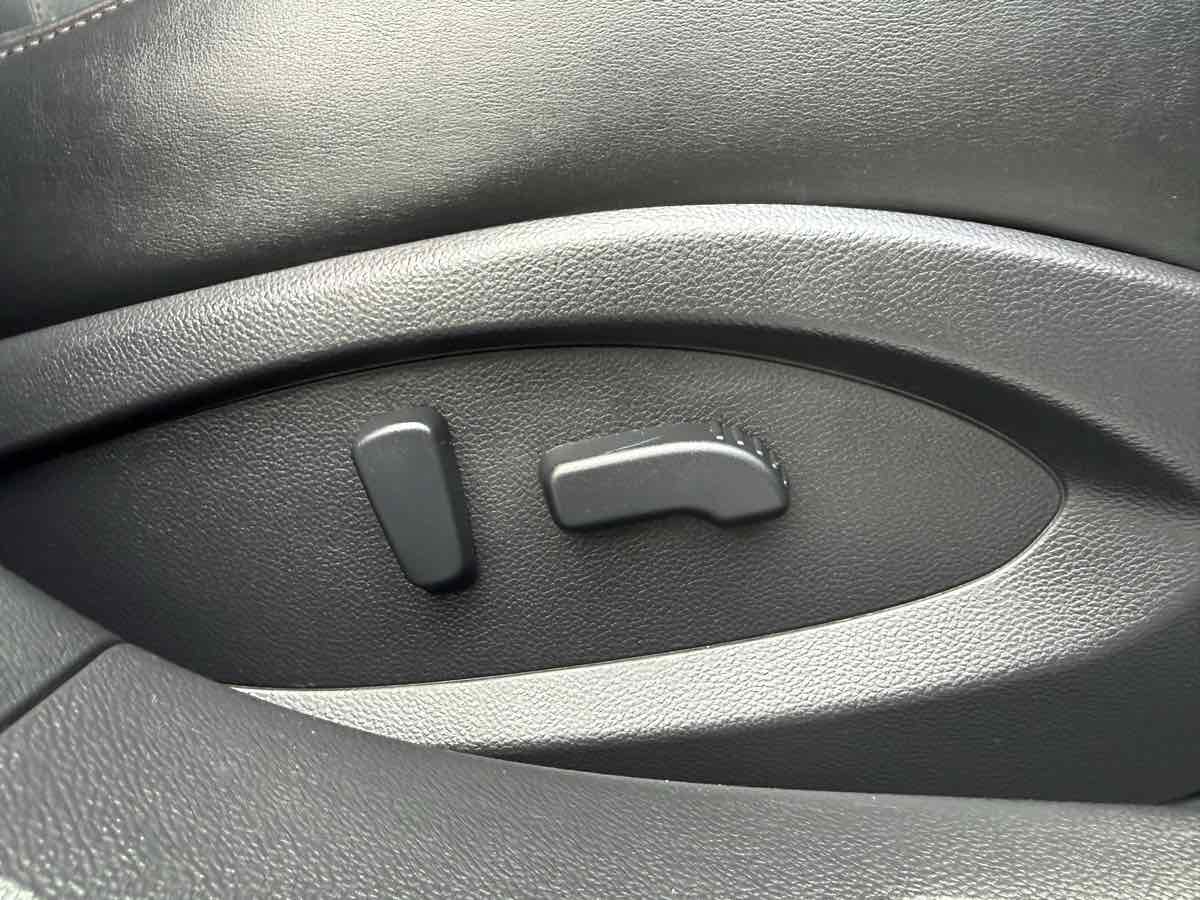 2015 INFINITI QX70 Base - Photo 27