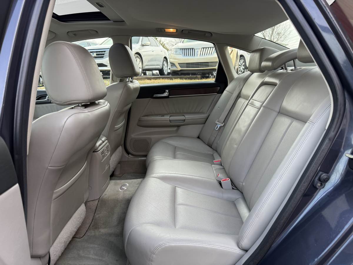 2008 INFINITI M 35 - Photo 11