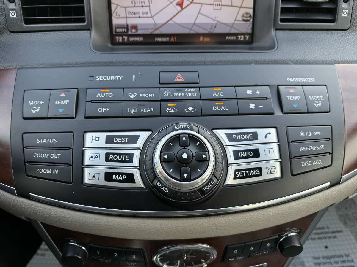 2008 INFINITI M 35 - Photo 19
