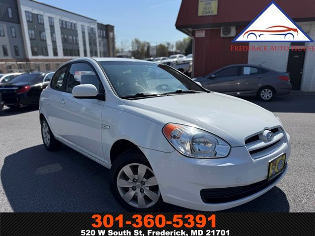Nordic White 2010 Hyundai Accent GS 2-Door Hatchback FWD Hatchback Front-Wheel Drive Automatic