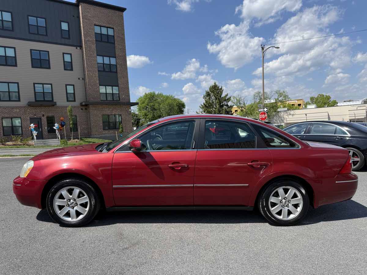 2005 Ford Five Hundred SEL - Photo 4