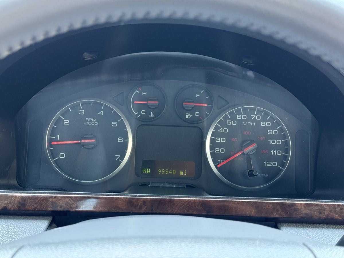 2005 Ford Five Hundred SEL - Photo 16