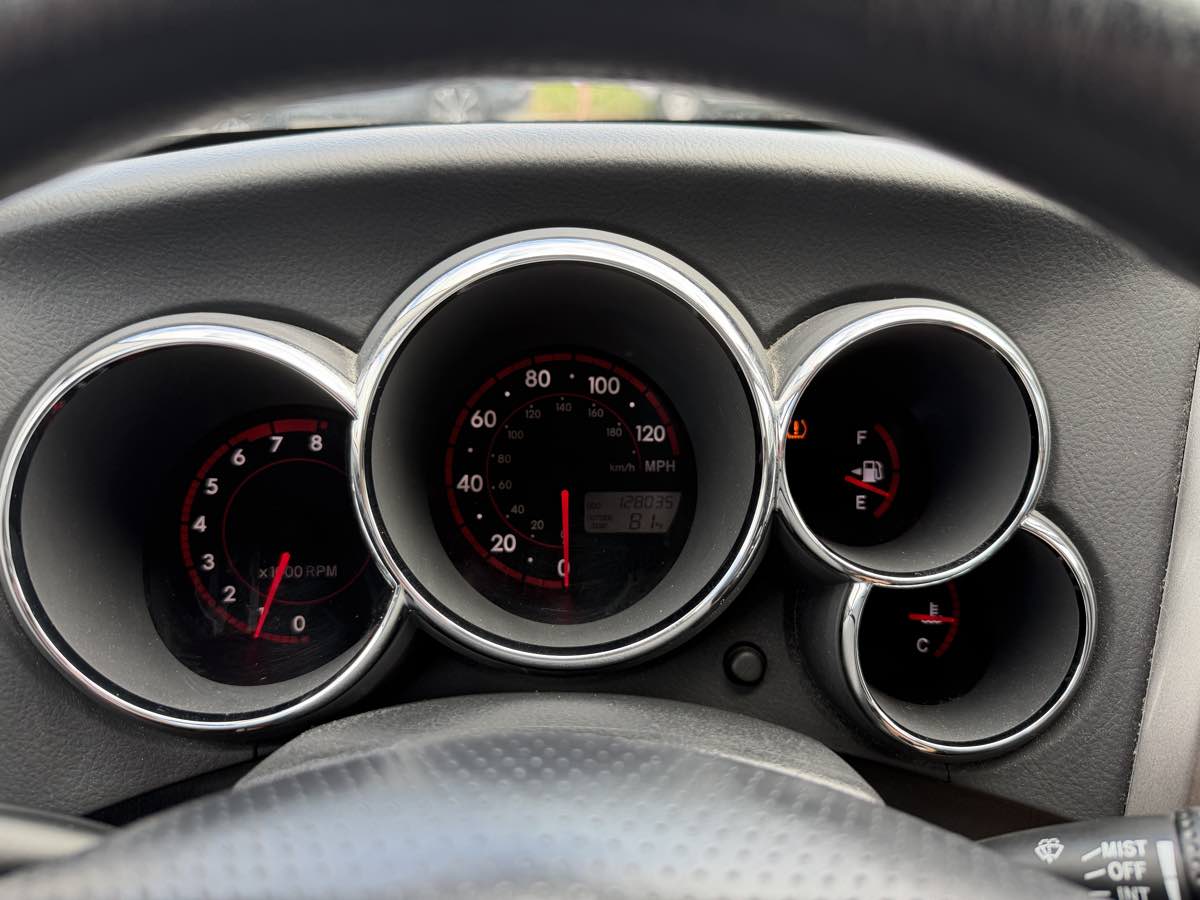 Pontiac Vibe photo 15