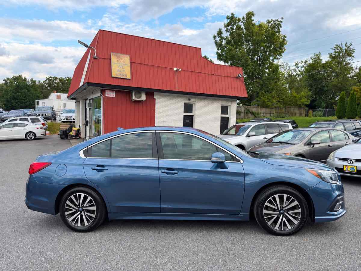 Subaru Legacy photo 8