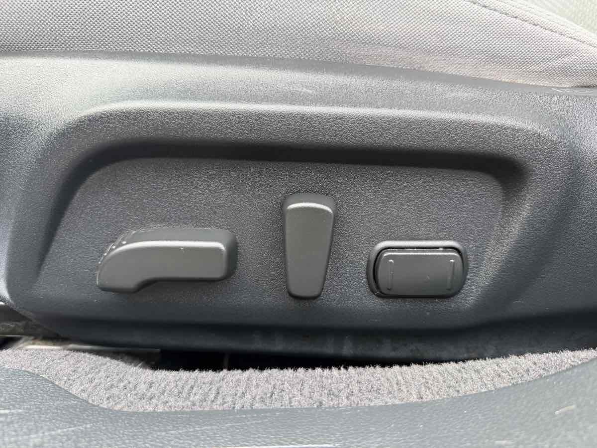 Subaru Legacy photo 23
