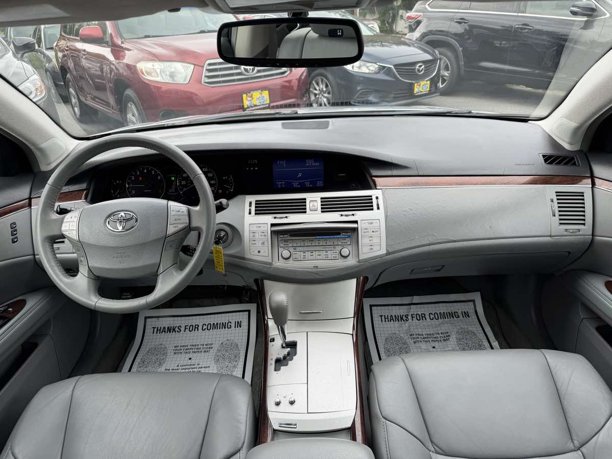 Toyota Avalon photo 13