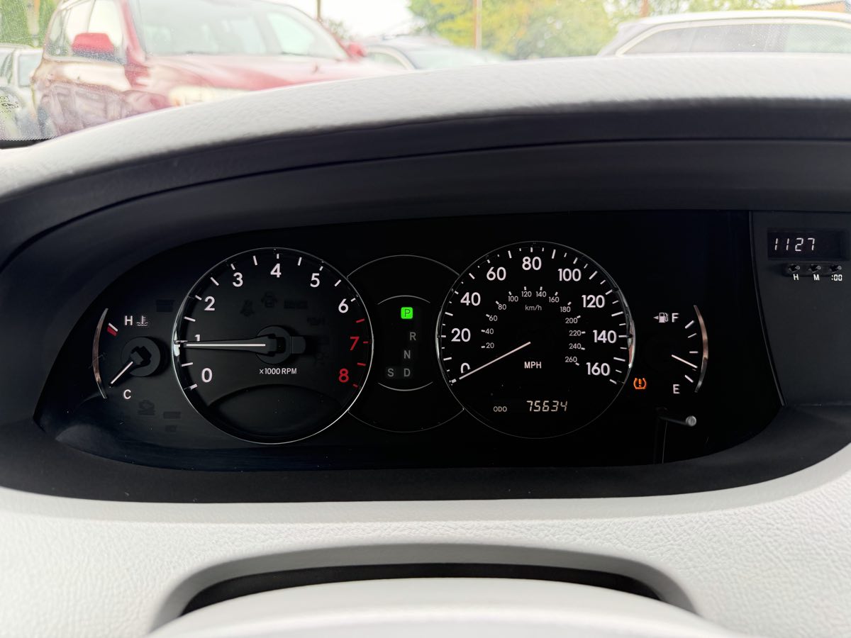 Toyota Avalon photo 16