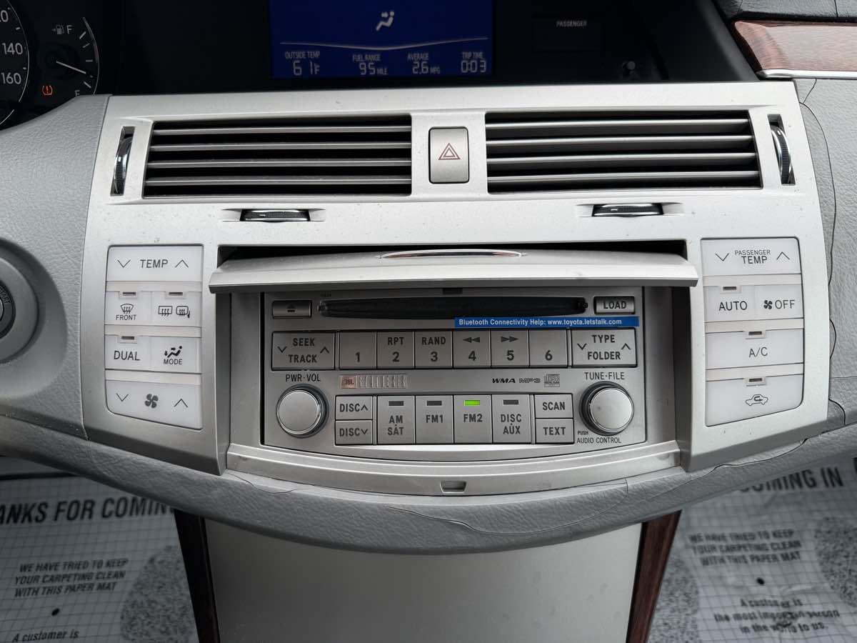 Toyota Avalon photo 19