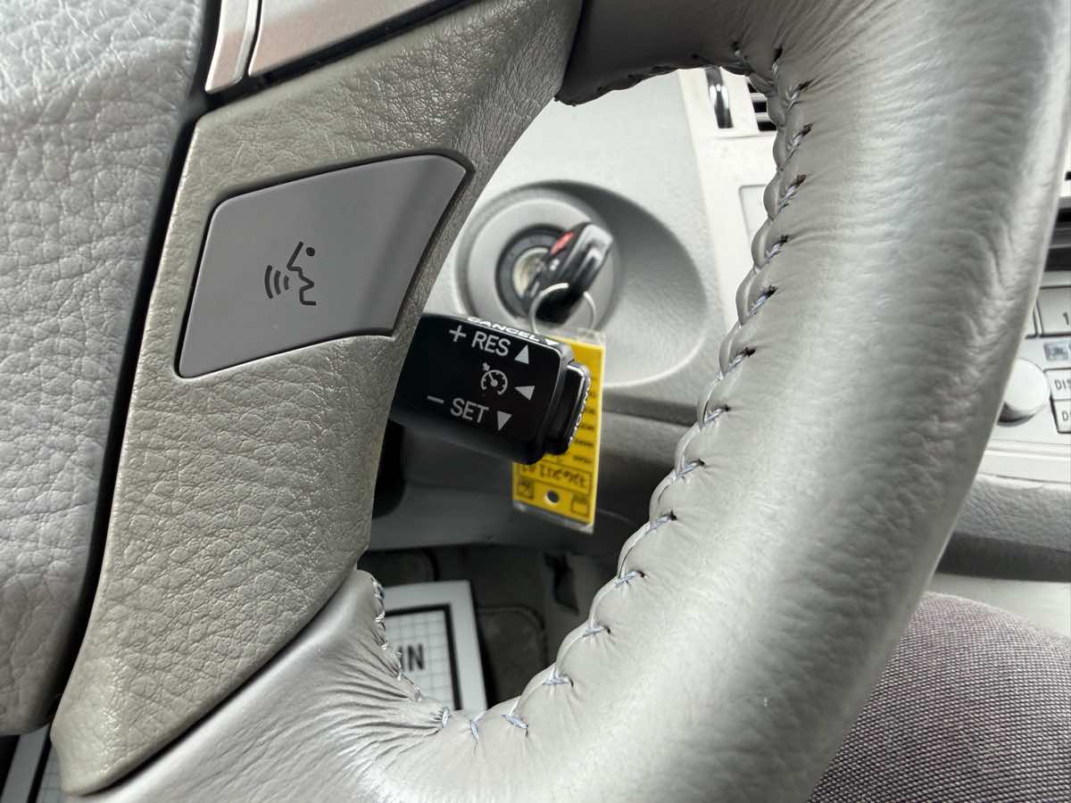 Toyota Avalon photo 21
