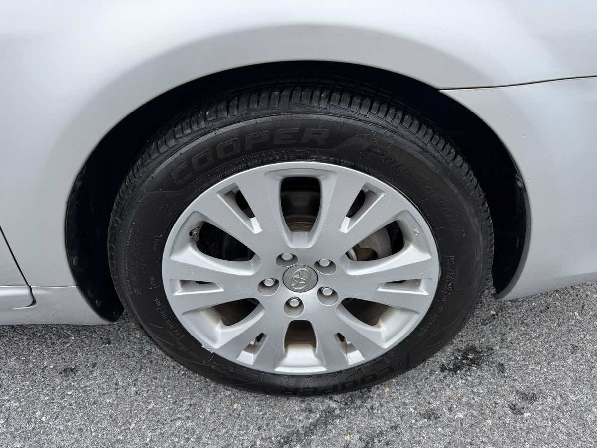 Toyota Avalon photo 27