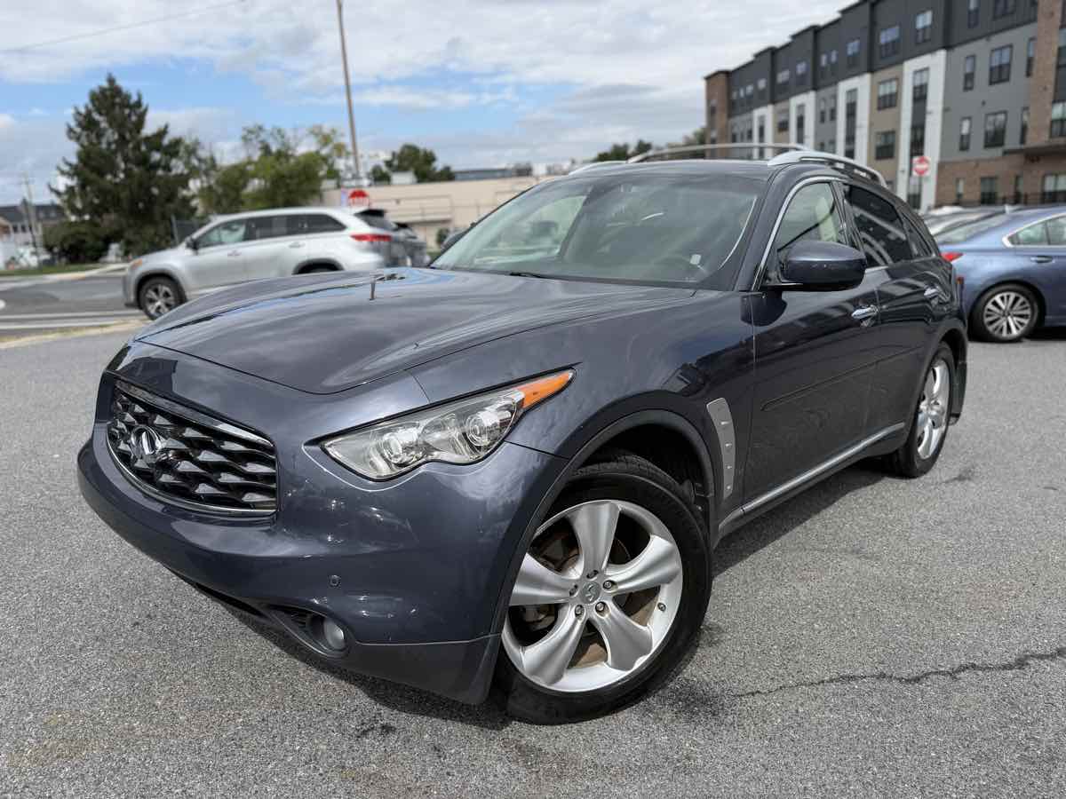 Infiniti FX35 photo 3