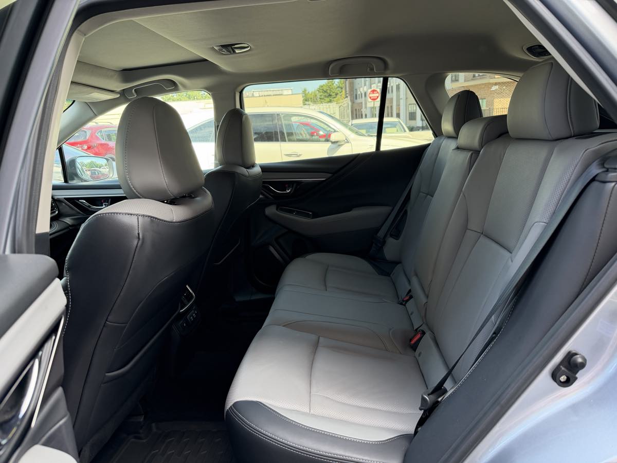 Subaru Outback photo 11