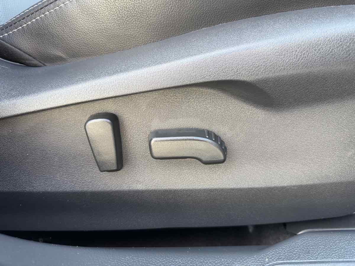 Subaru Outback photo 24
