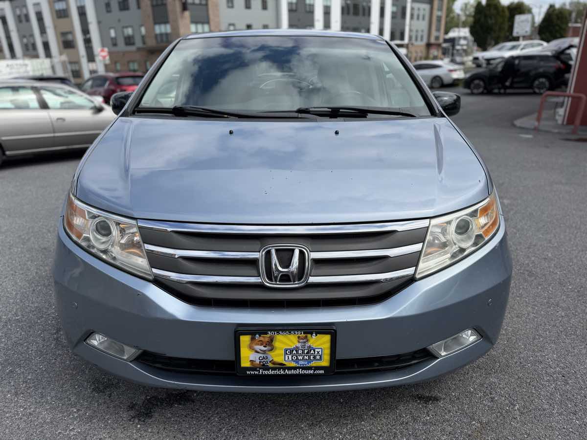 Honda Odyssey photo 2