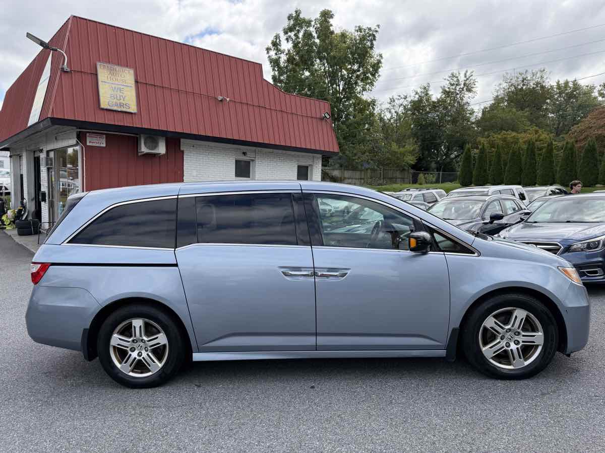 Honda Odyssey photo 8