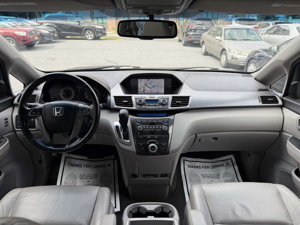 Honda Odyssey photo 13