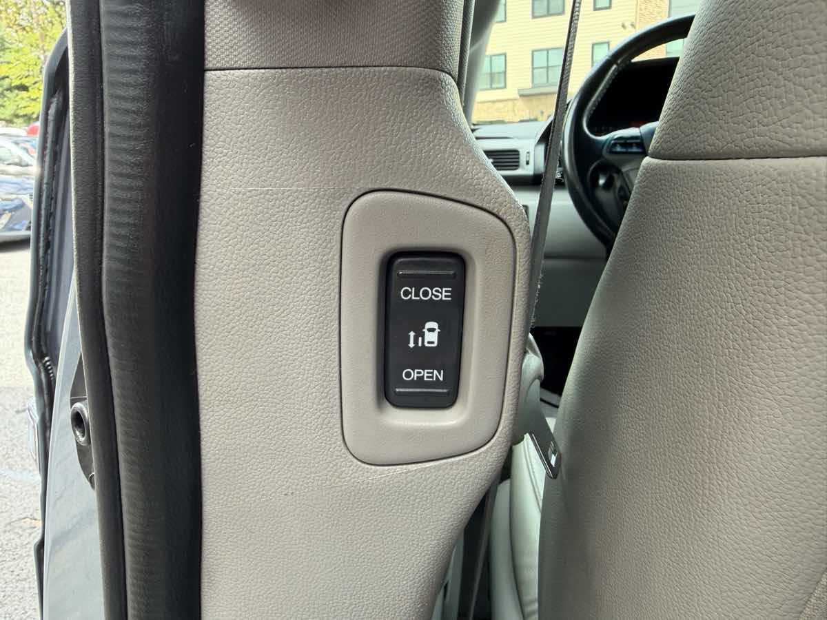 Honda Odyssey photo 25