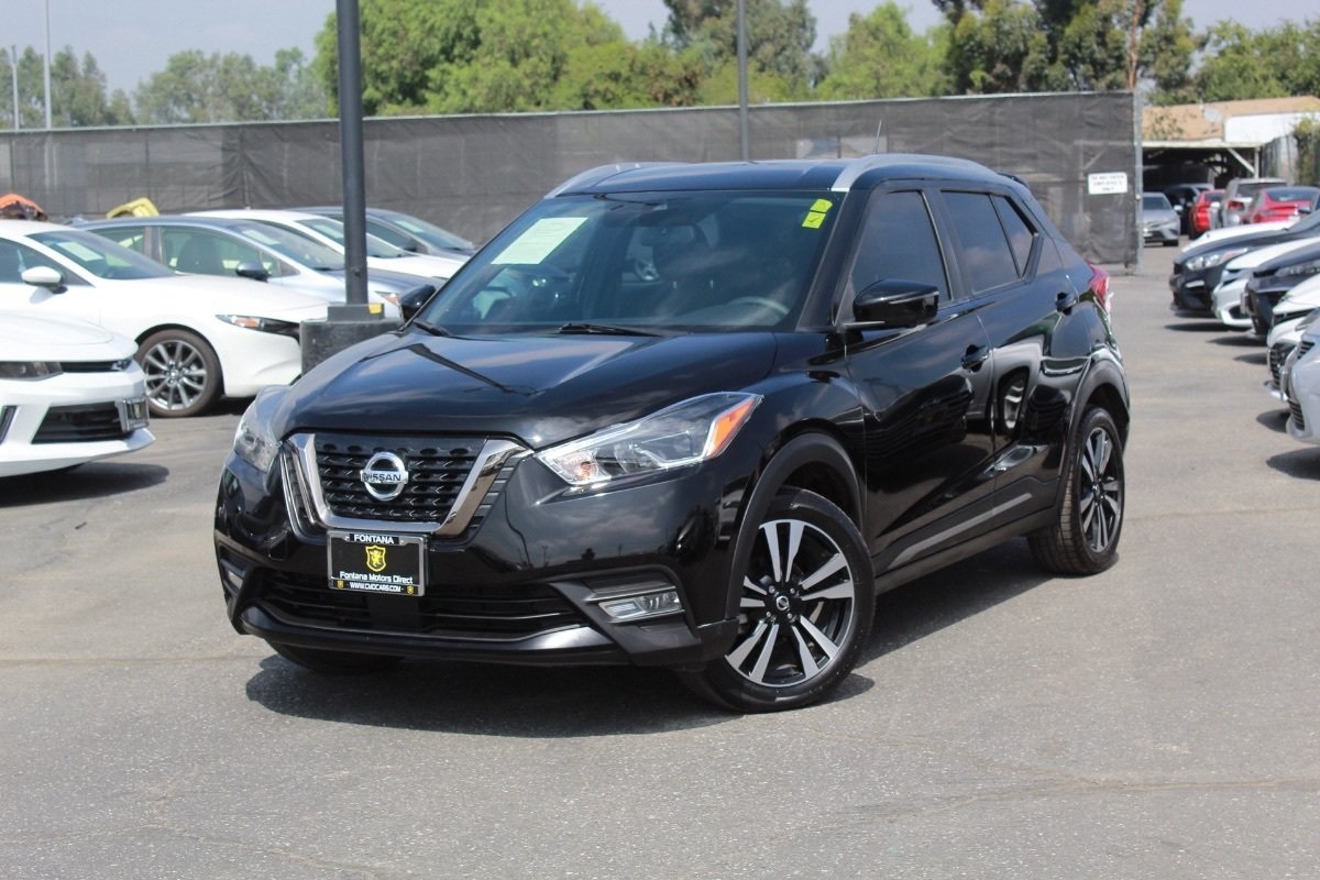 2020 Nissan Kicks SR