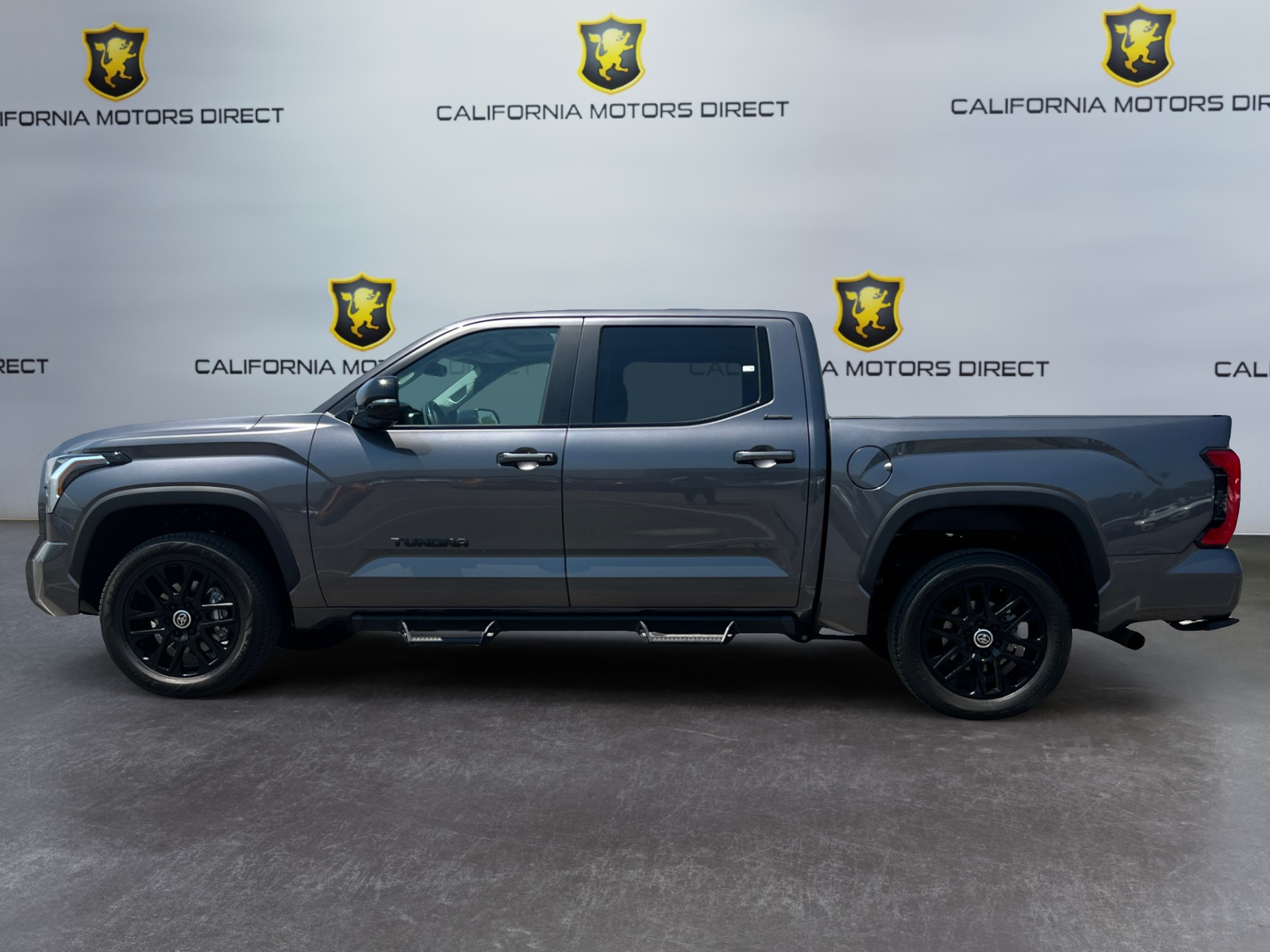 2024 Toyota Tundra Limited - Photo 2