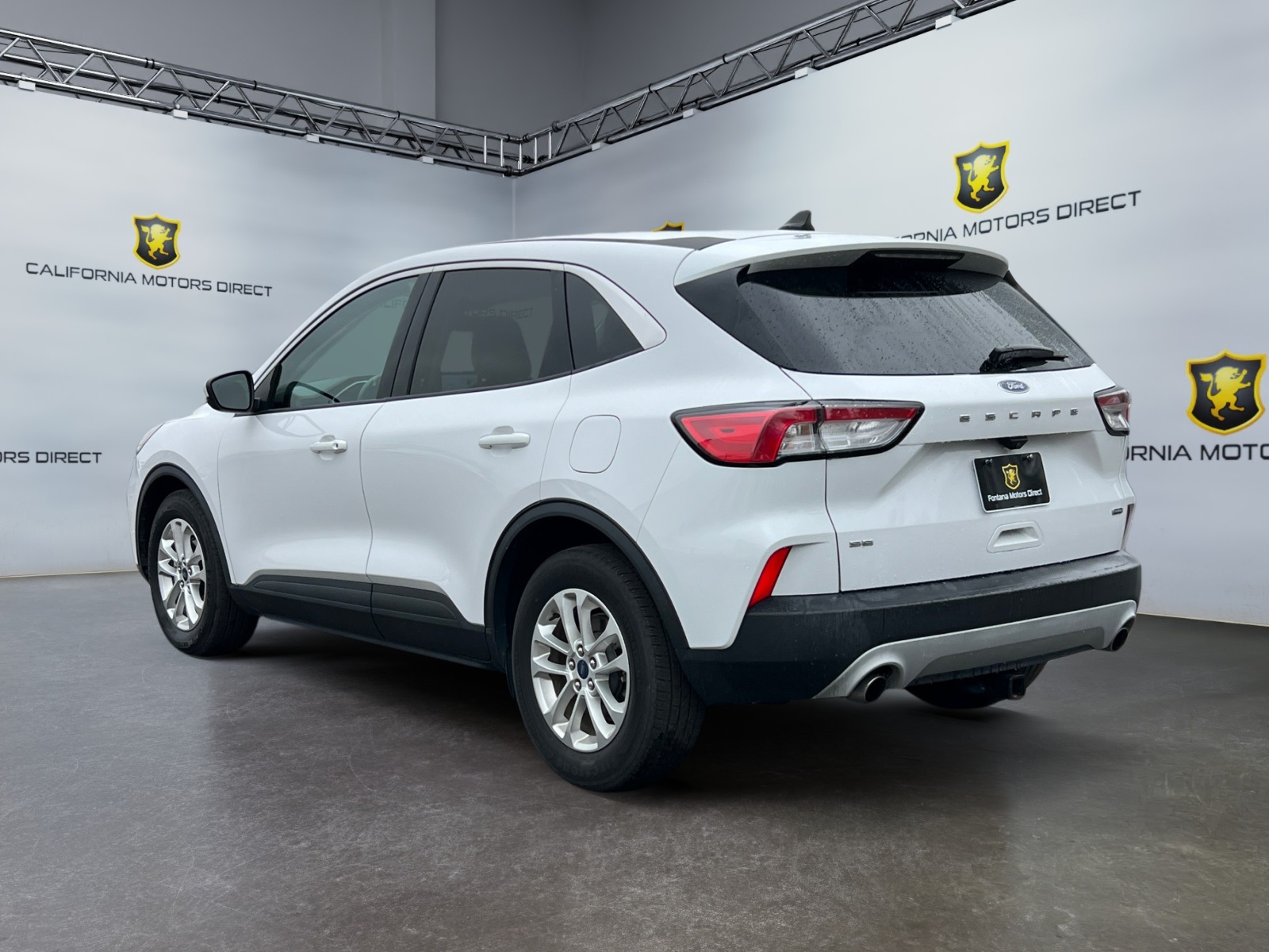 2021 Ford Escape SE photo 3