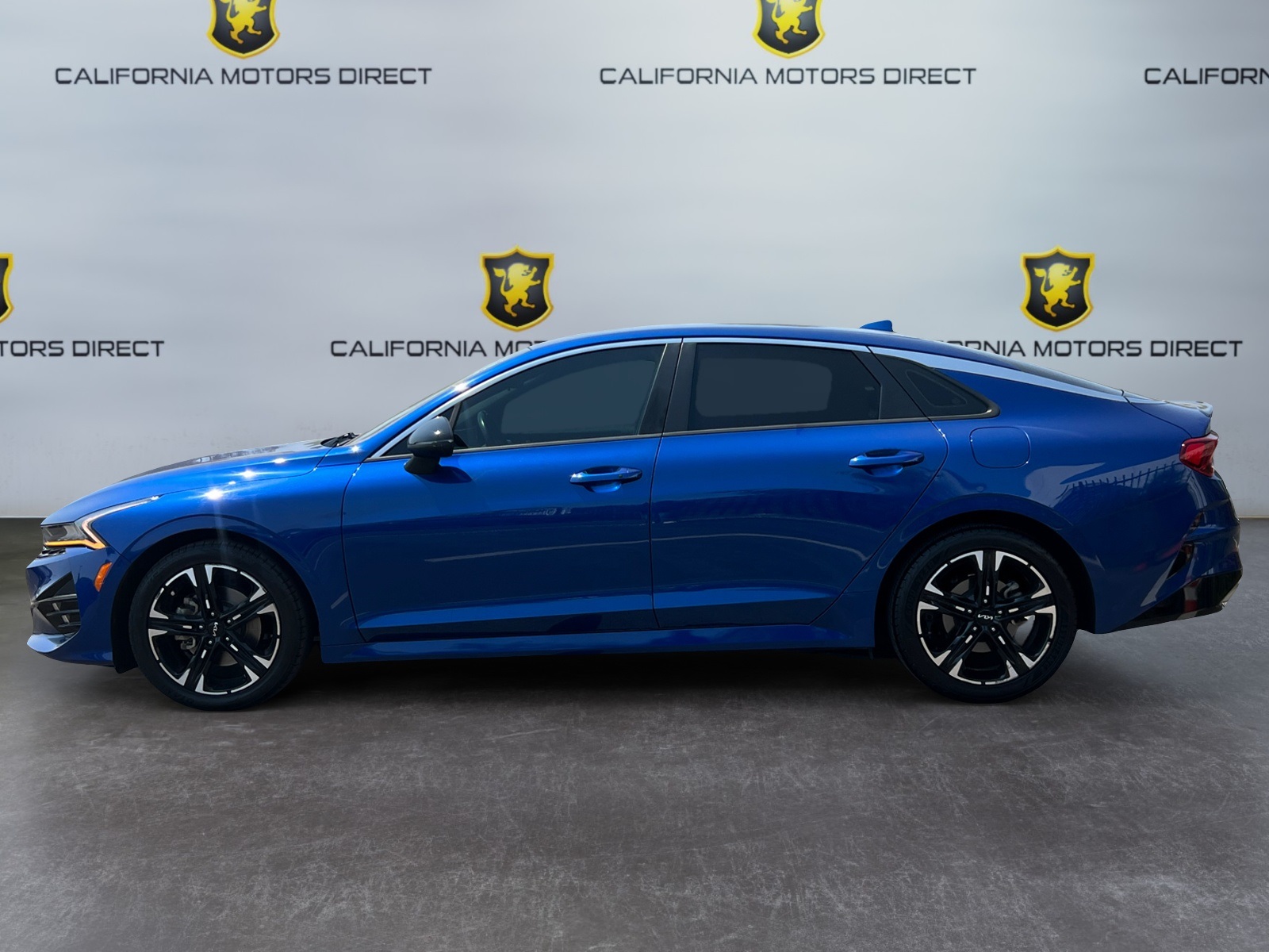 2022 Kia K5 GT-Line photo 2