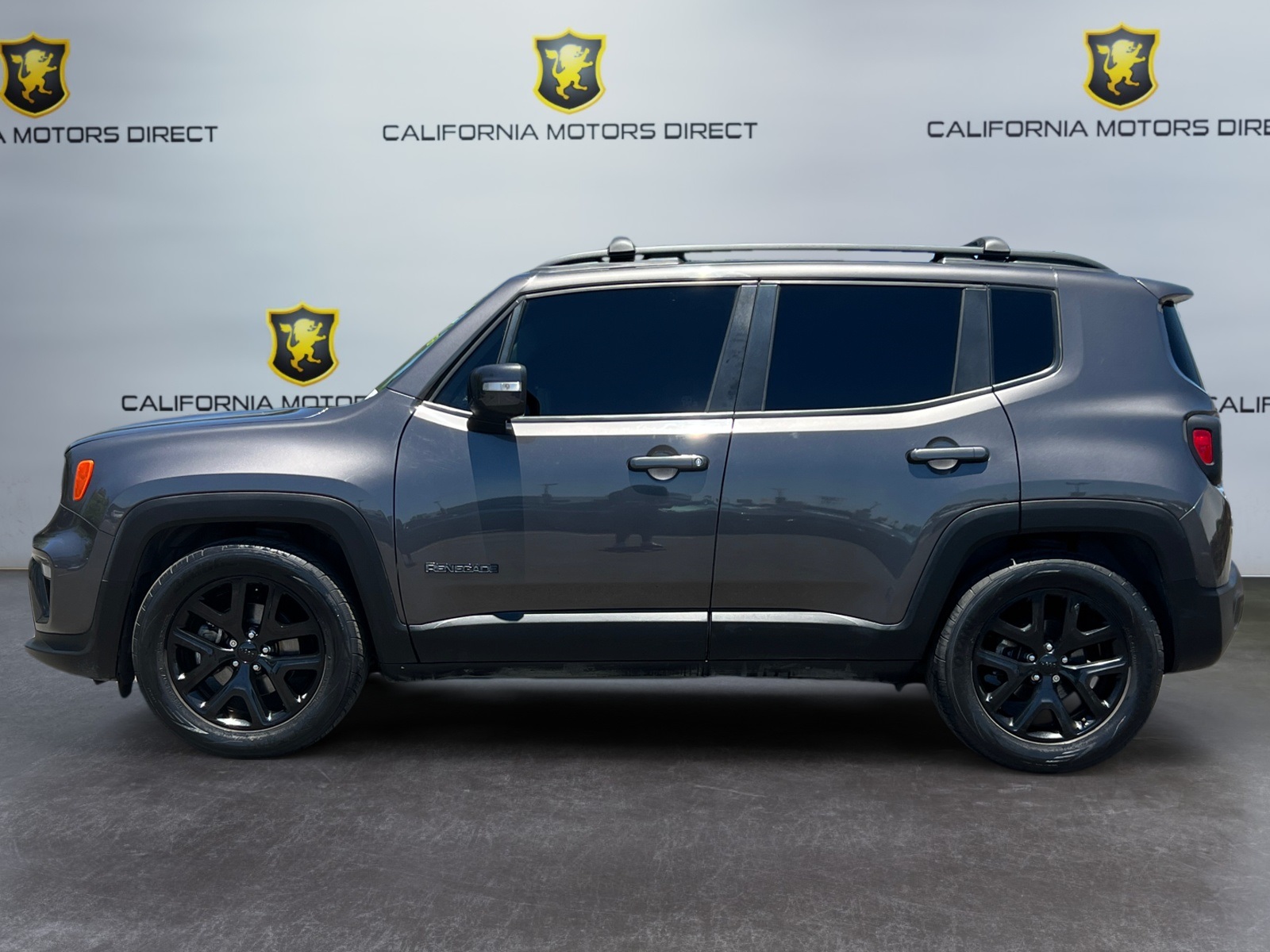 2019 Jeep Renegade Latitude photo 2