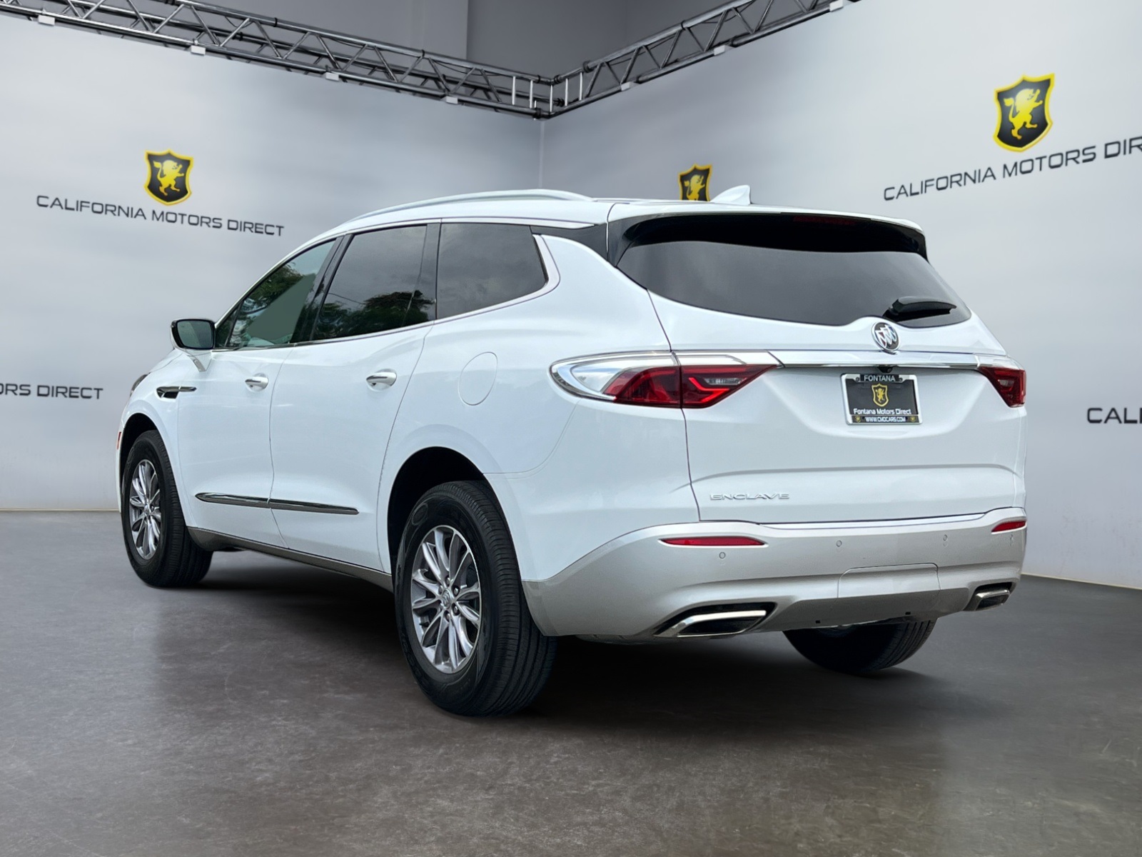 2023 Buick Enclave Essence photo 2